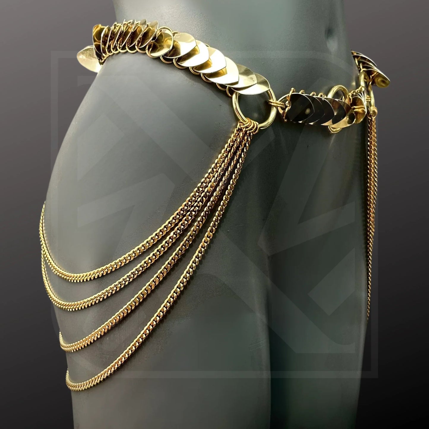 Goldener Scalemail-Harness mit Kettendetails, Hüftschmuck, sinnlich und elegant, Festival-Style
