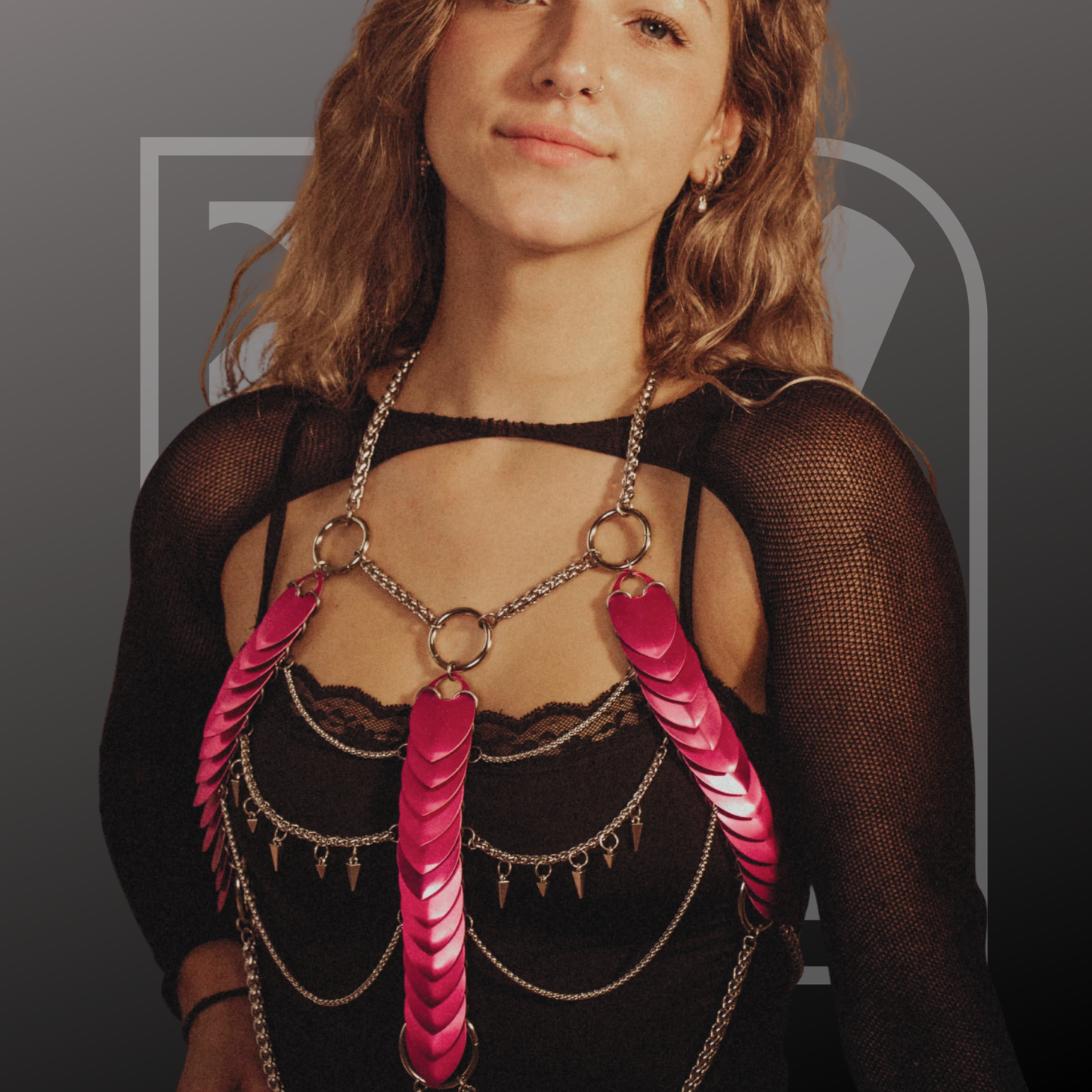 Models mit Harness in verschiedenen Farben 