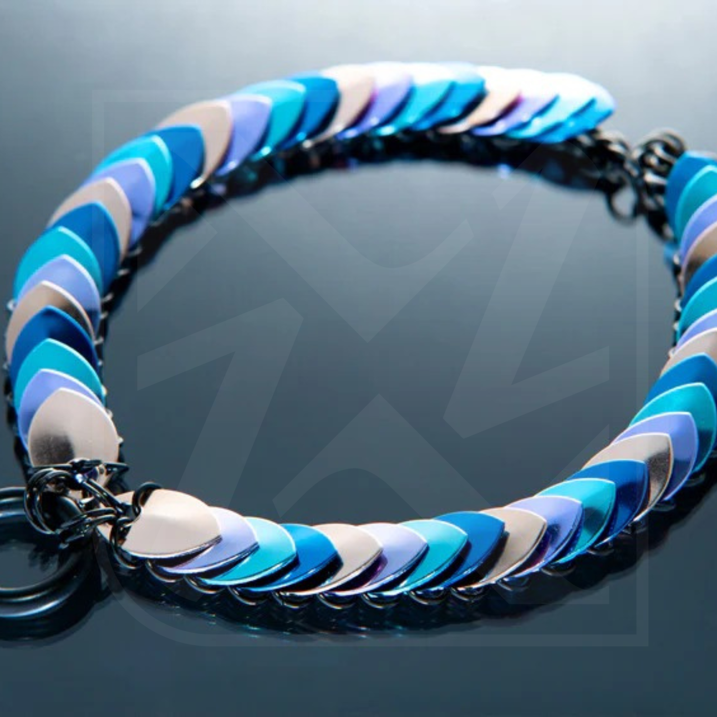 Choker No. 1 – Eloxierte Aluminium Schuppen