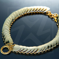 Choker No. 1 – Eloxierte Aluminium Schuppen