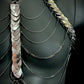 Aphrodite Fire Harness silber glänzend, filigrane Ketten und Metallelemente, elegant und auffällig