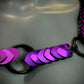 Desire Harness in Electric Violett, glänzend und zweifarbig, modernes Design, verführerisch und kraftvoll