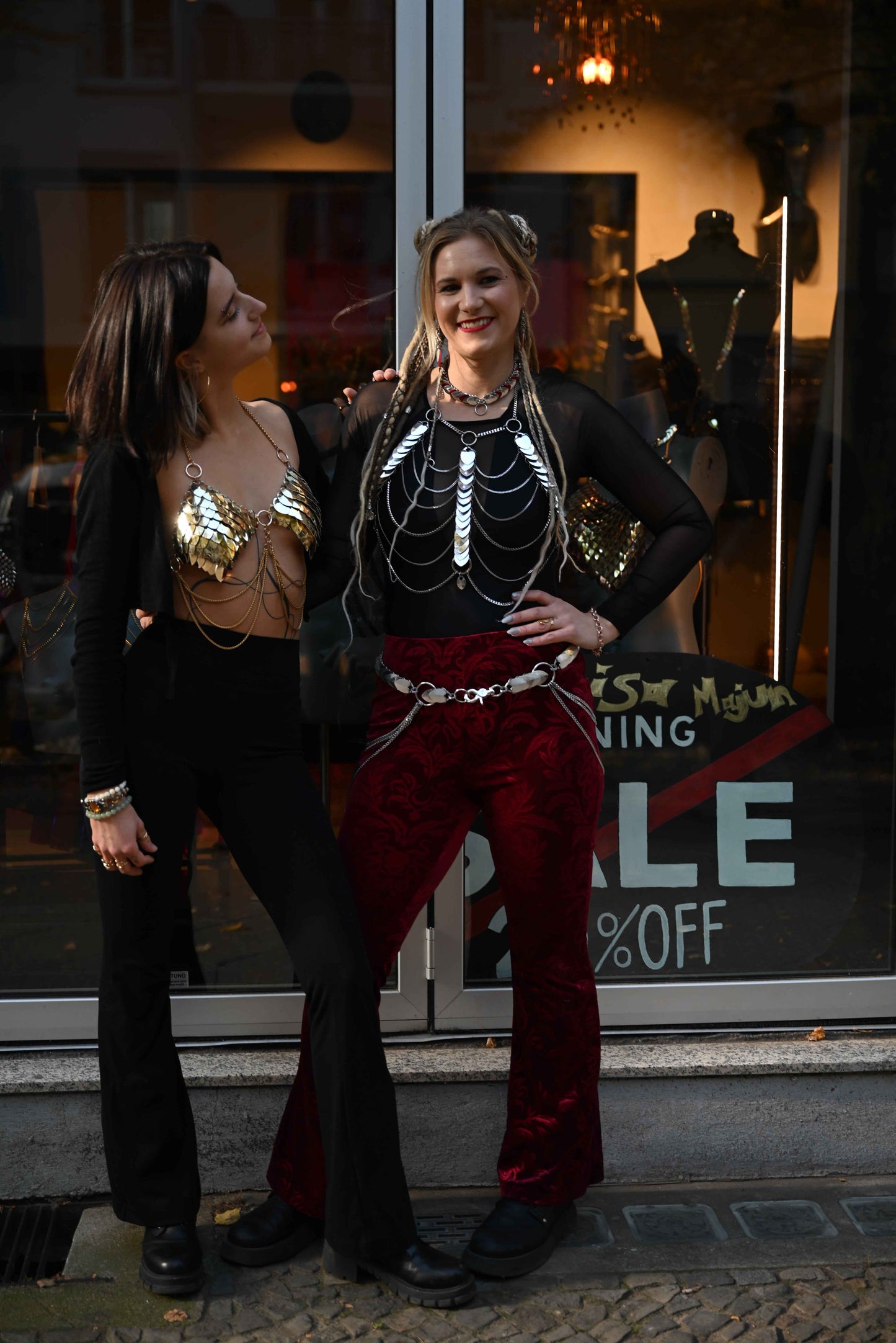 Lisa Majun & Team member standing in front ot the store Freidrichsheim