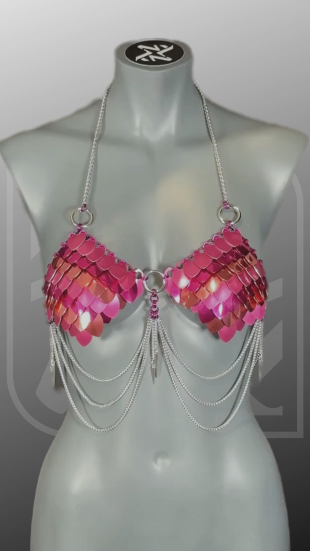 Christina Top, Pink im Video